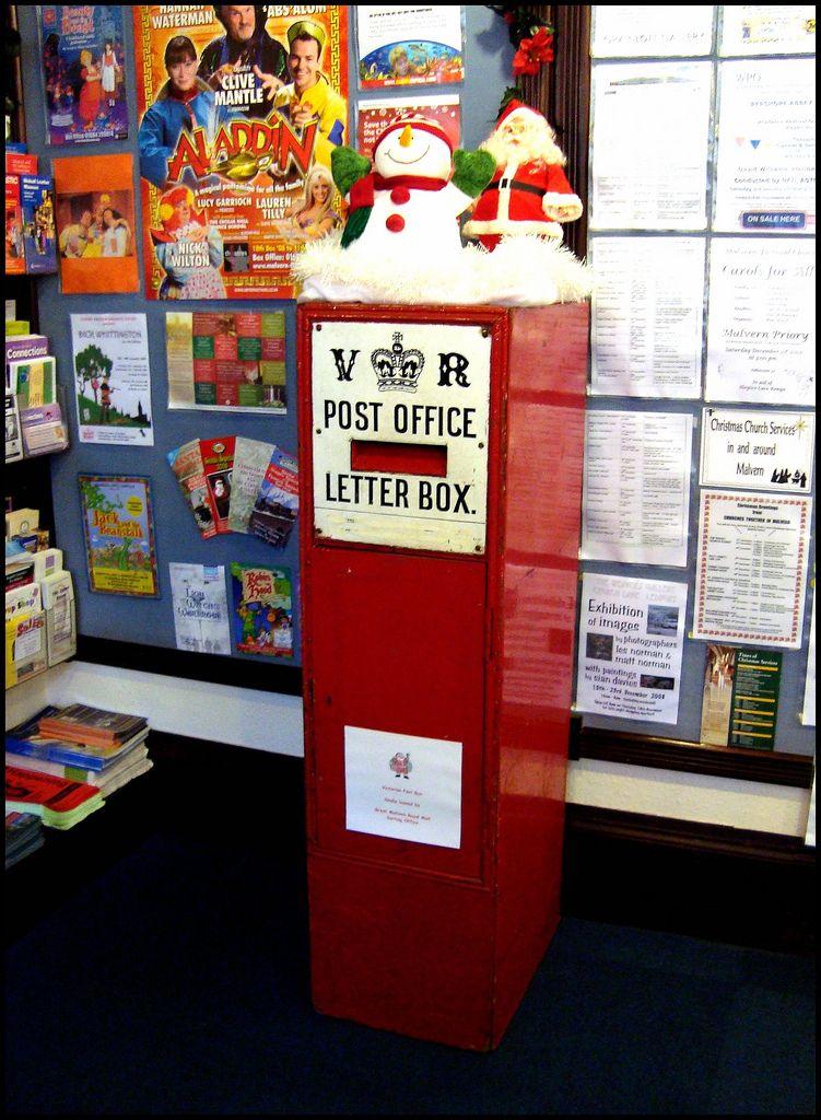Victorian Ludlow-type postbox, Malvern
