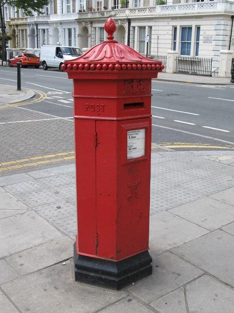 Penfold pillar box, Ladbroke Grove, London W10