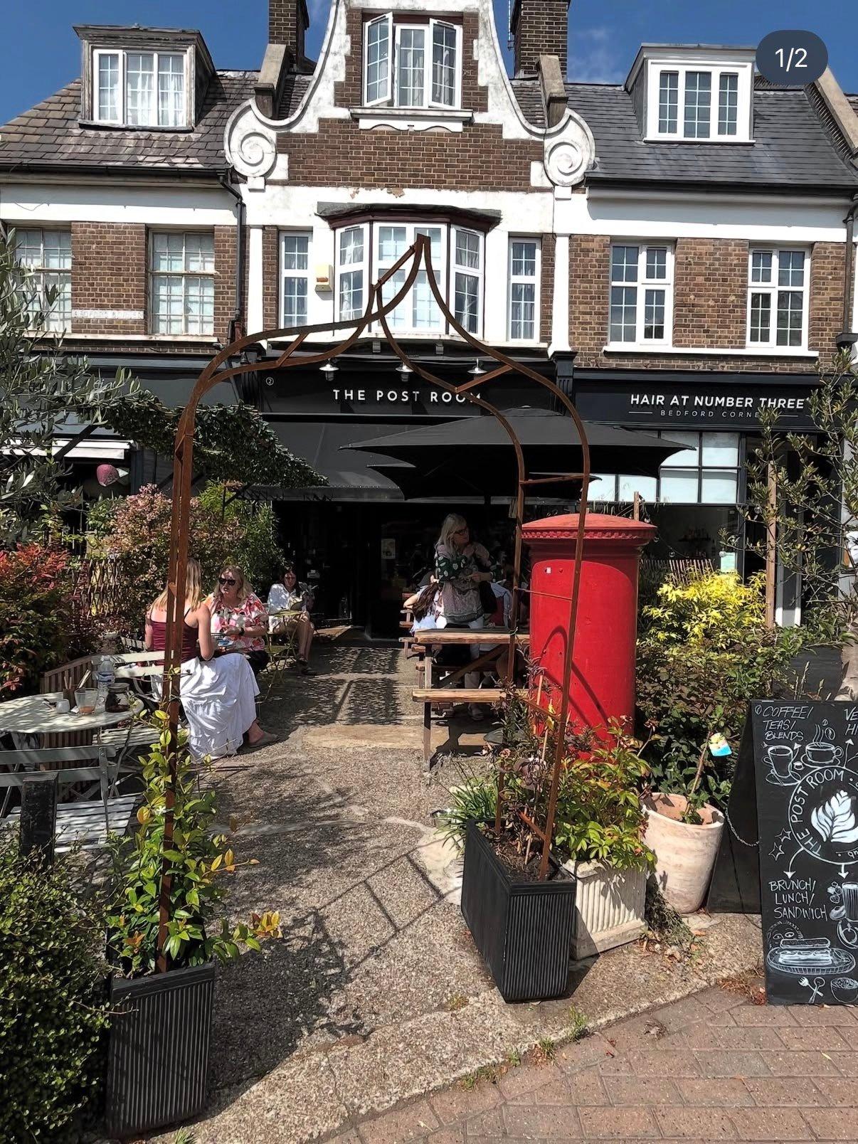 Bedford Corner, Greater London photo 2