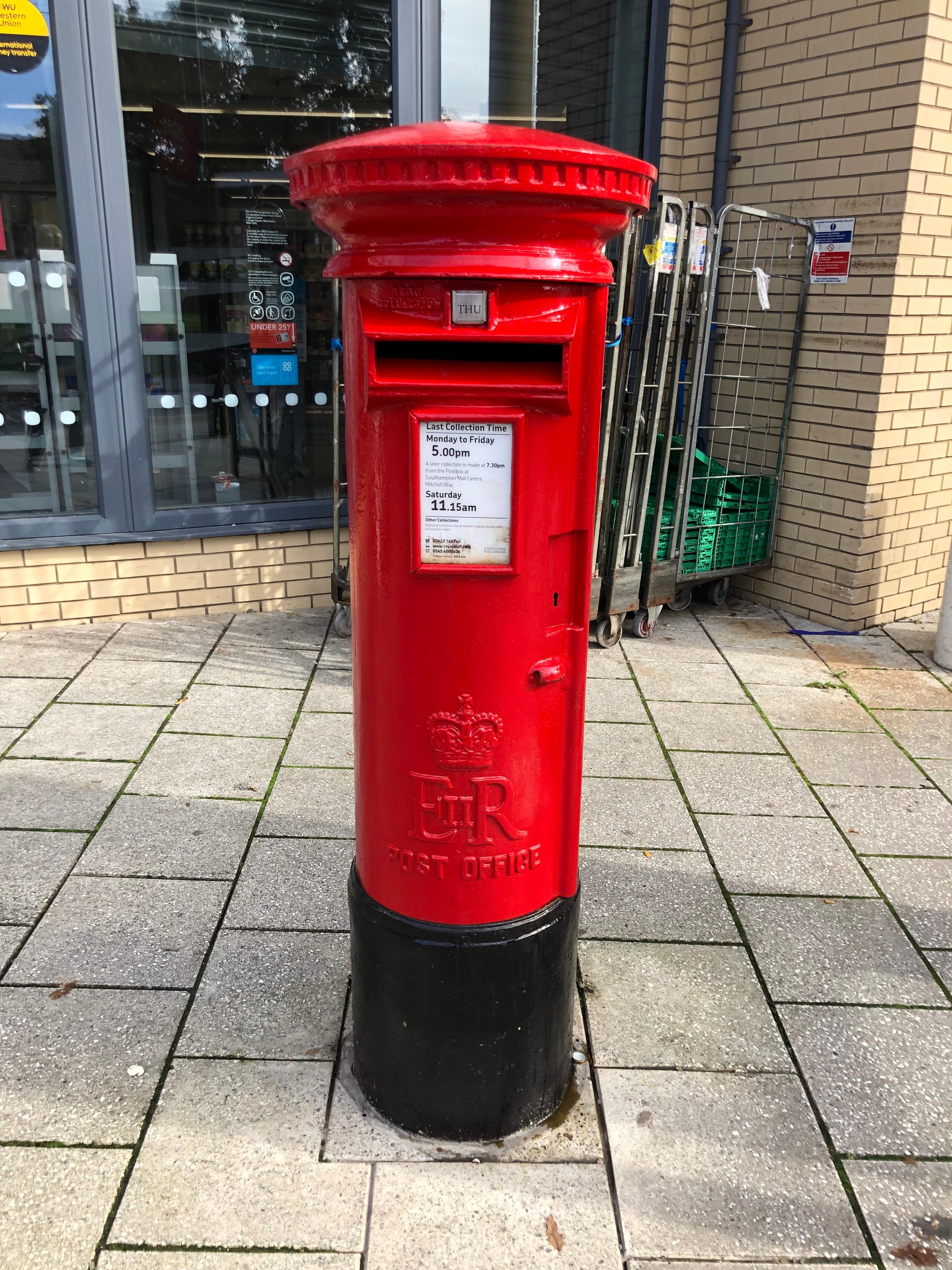 Hinkler Road, Thornhill