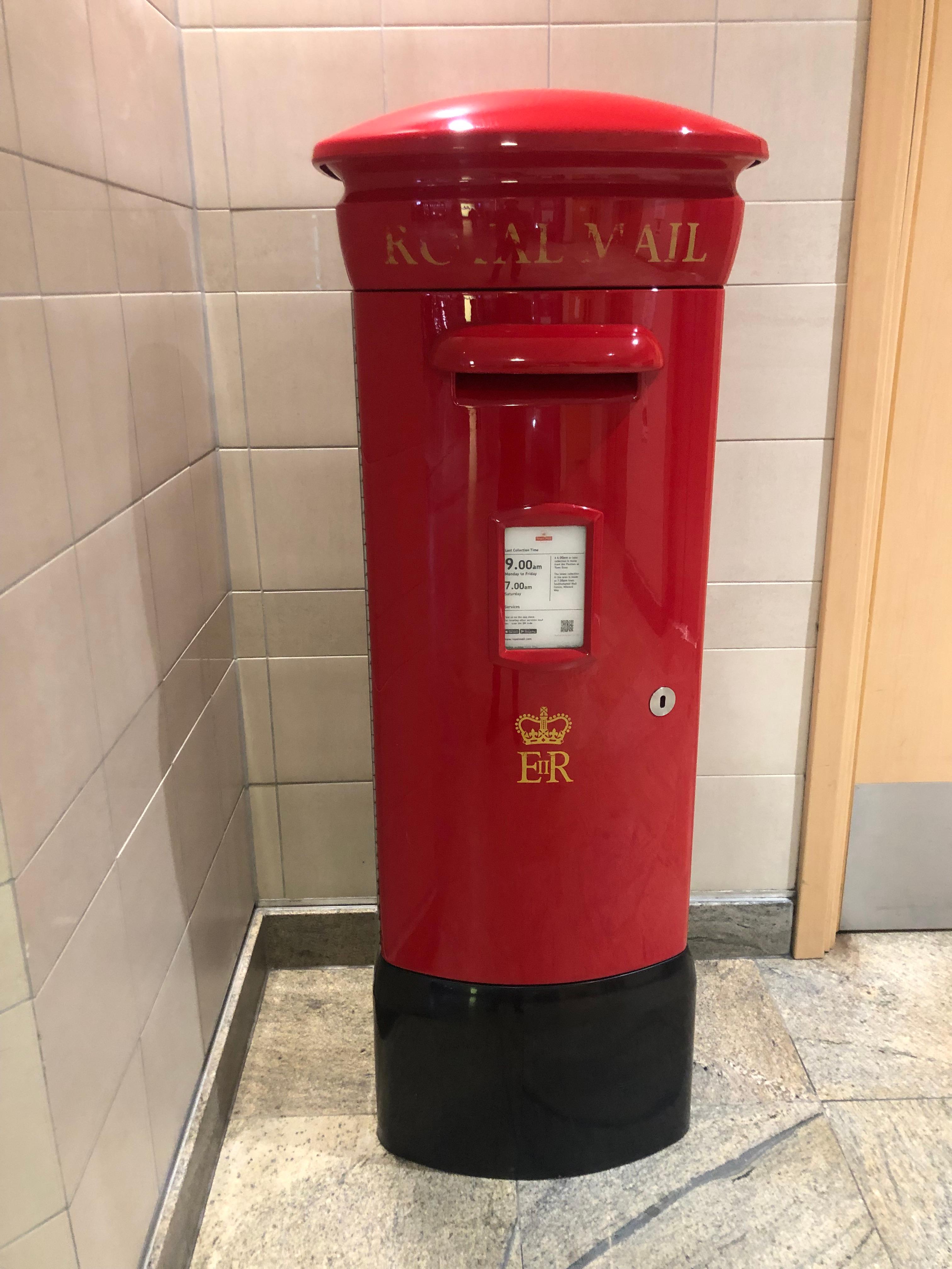 Westquay Top Floor Dining Area, The Polygon