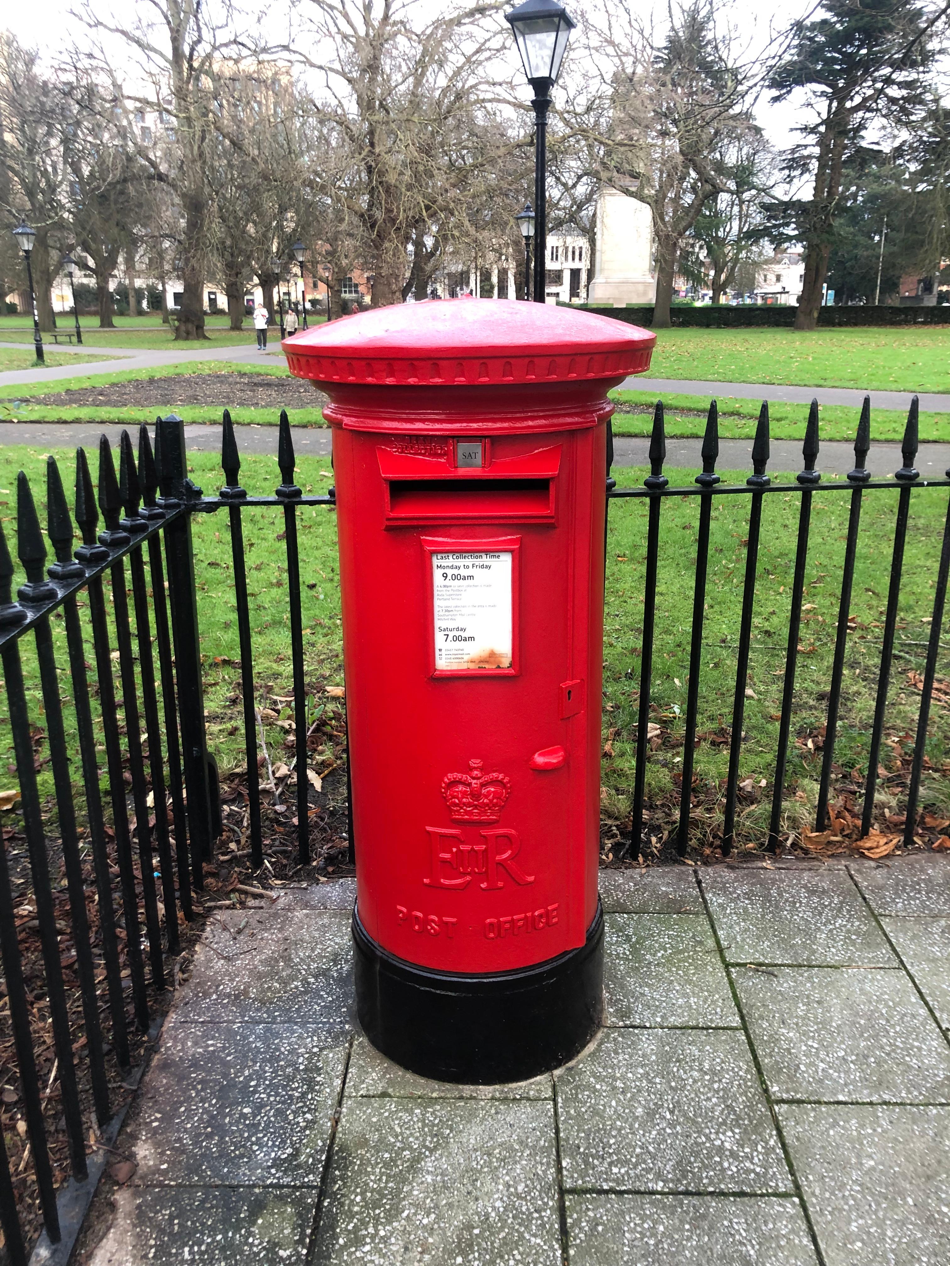 BARGATE – Commercial Rd opp Guildhall Sq