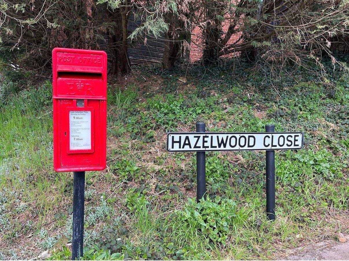 Hazelwood Close, Lye Green