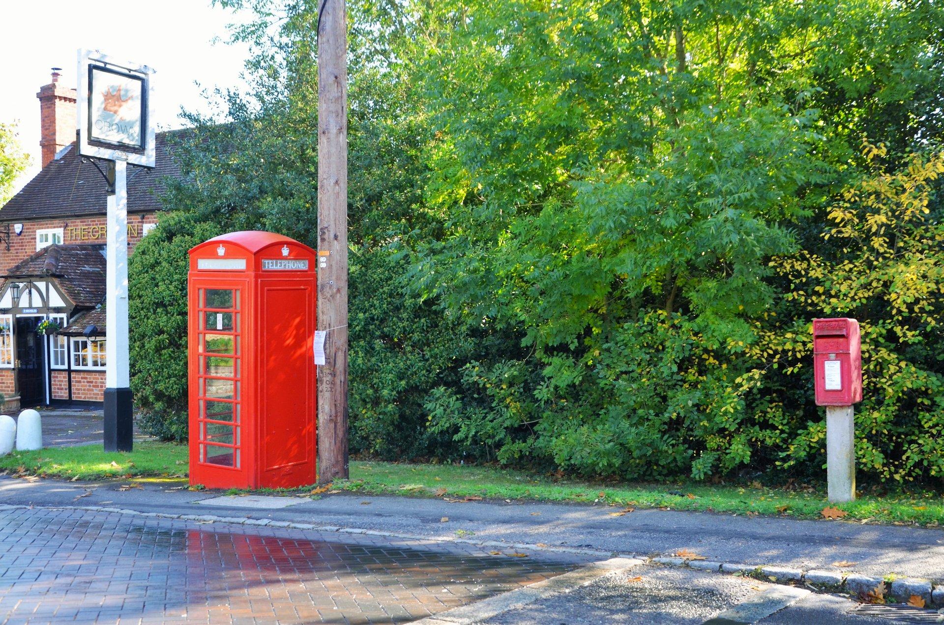 Burchett's Green Road, Hurley