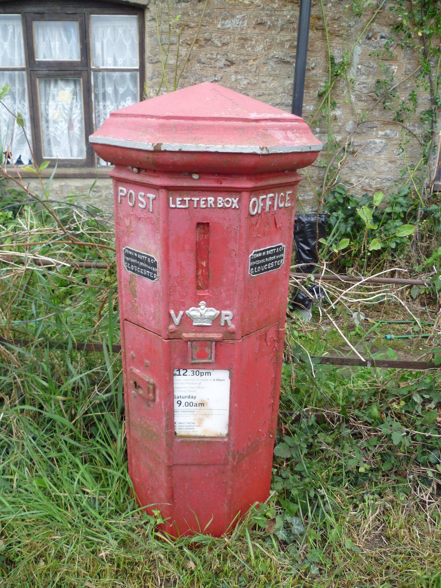 Barnes Cross. Holwell, Bishop's Caundle