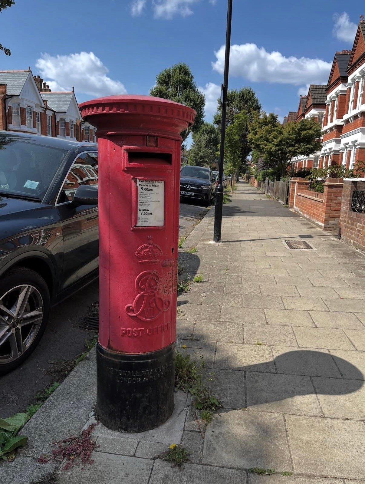 Wavendon Avenue, Greater London