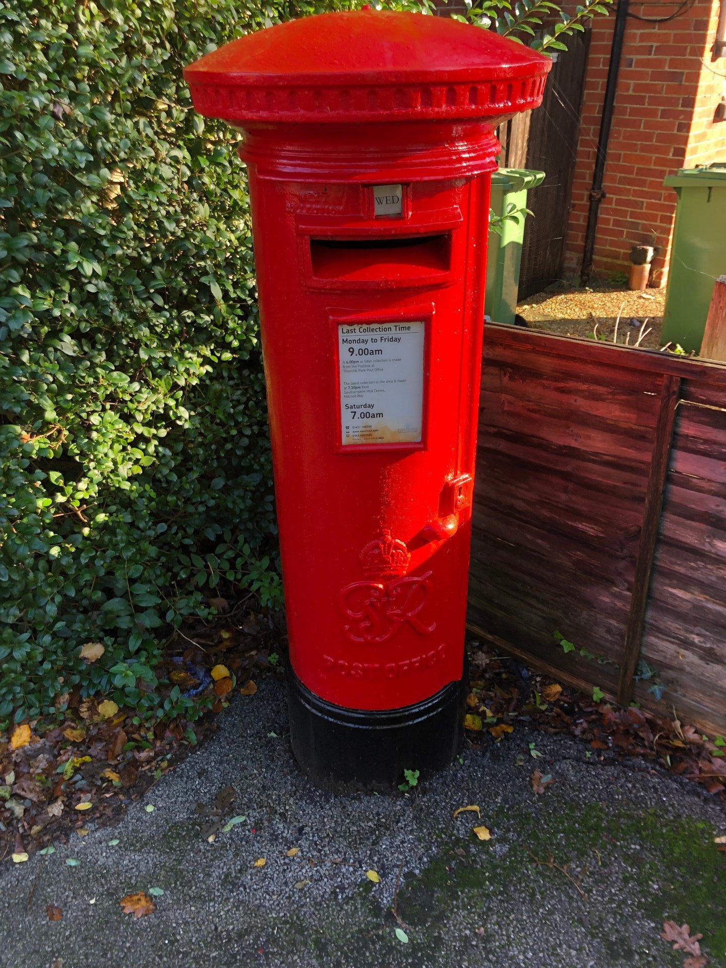 Bitterne Road East/Mon Crescent, Thornhill Park