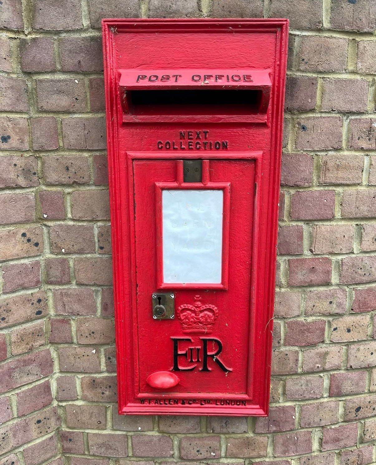 Station Road, Askett