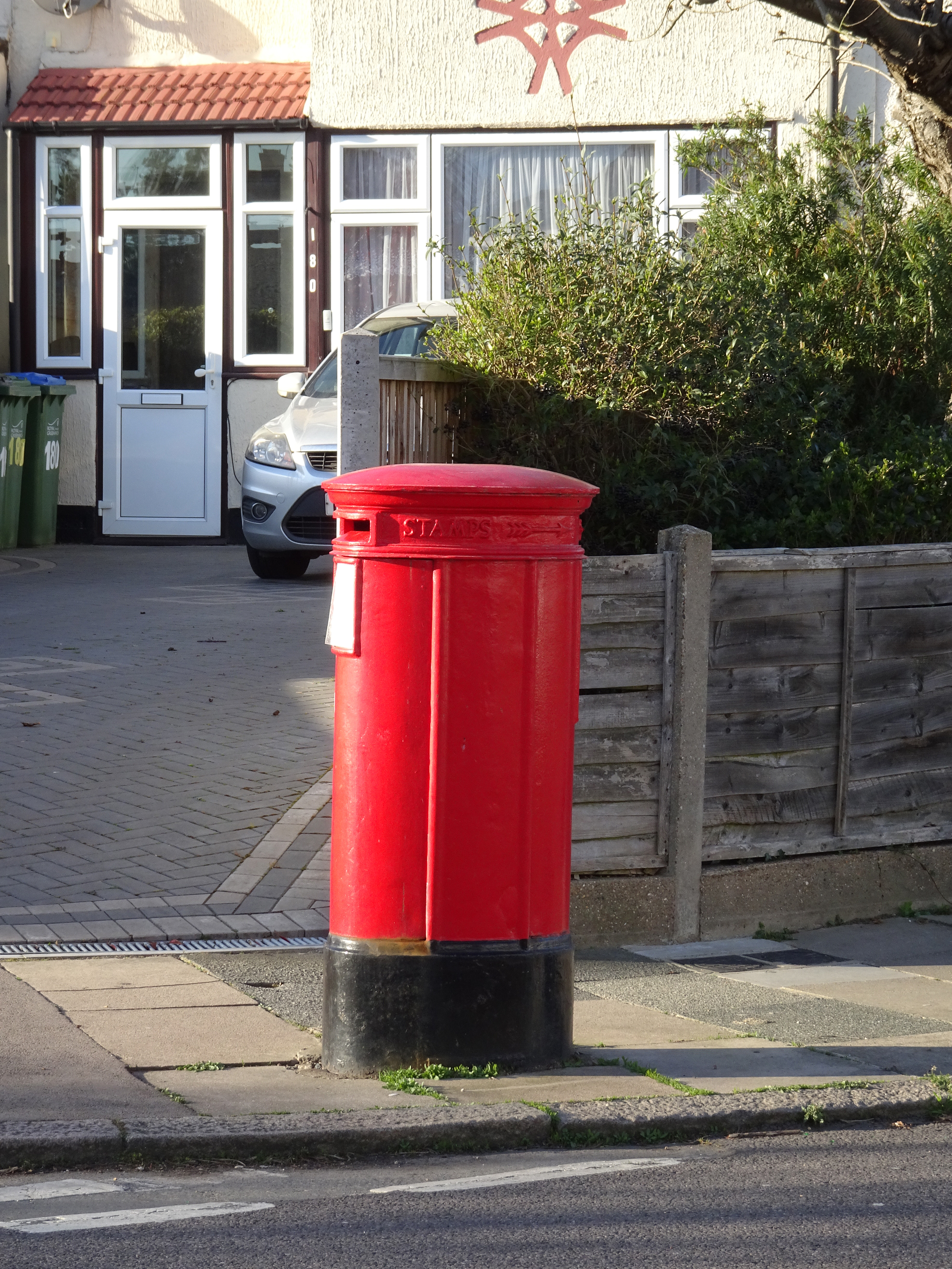 PB30 Type E oval combination pillar box with stamp end, Woolwich