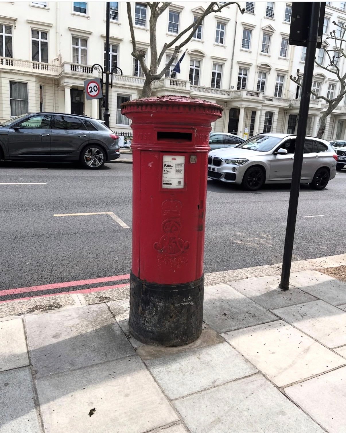 Queen's Gate, Greater London, King Edward VII