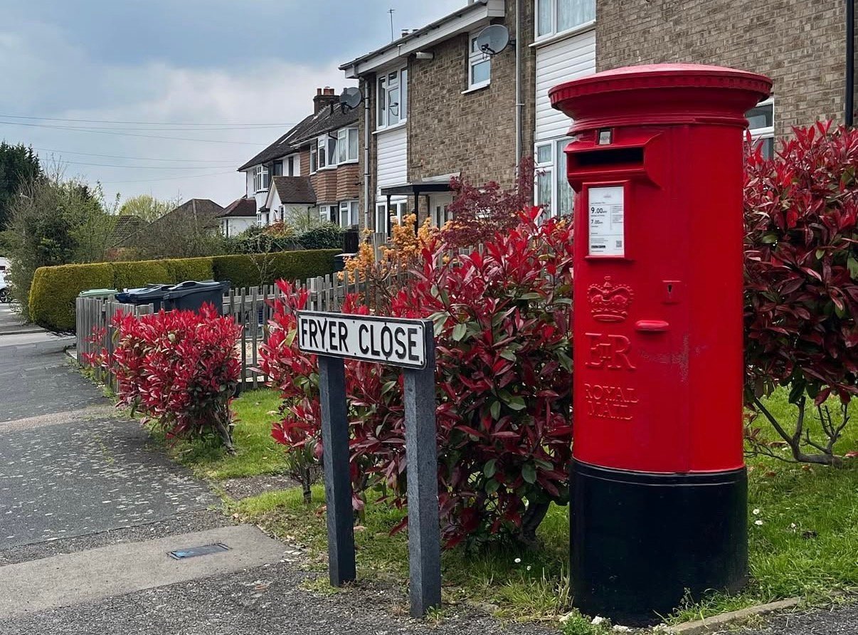 Fryer Close, Chesham, Queen Elizabeth II