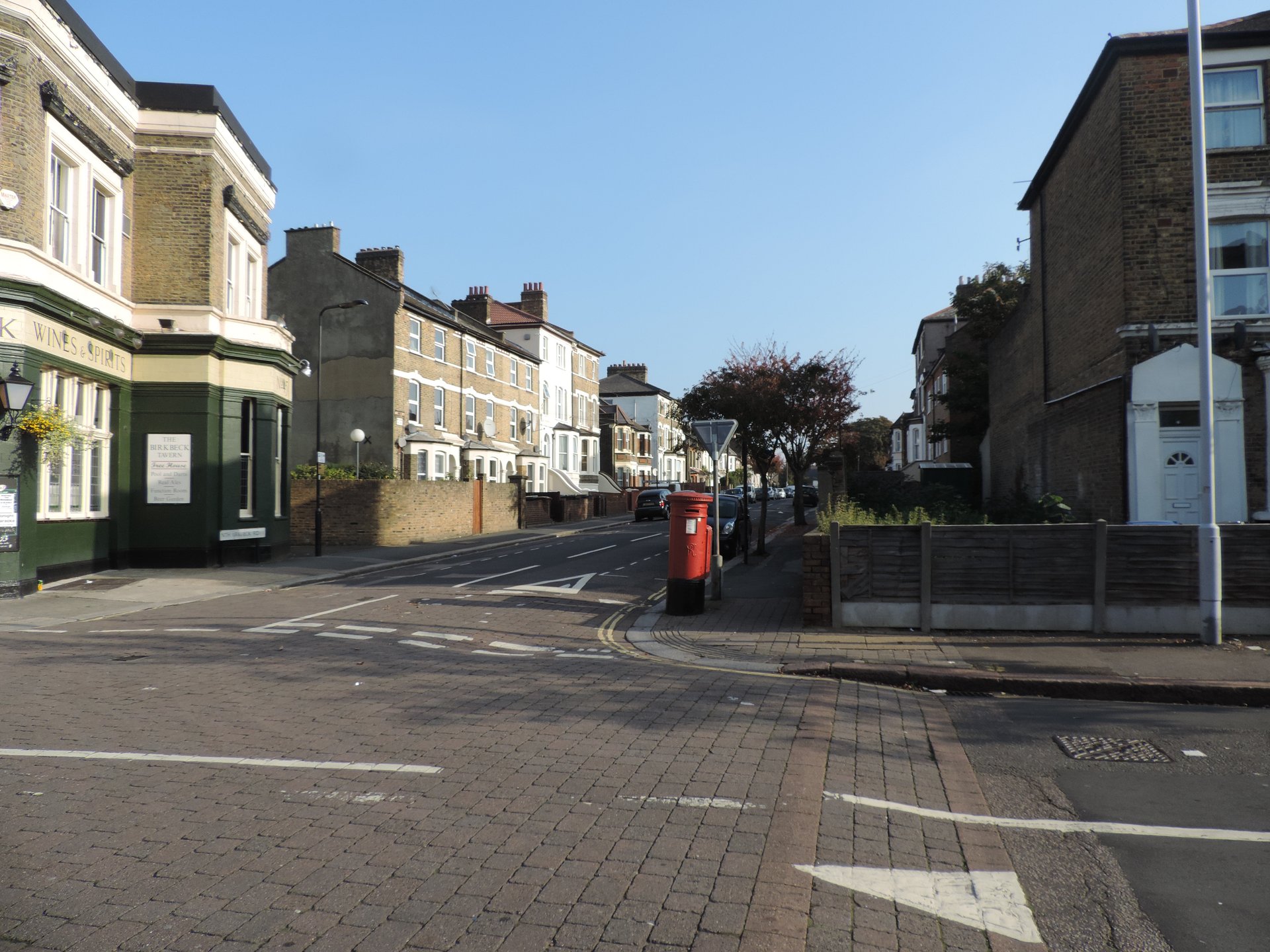 North Birkbeck Road, Greater London photo 2