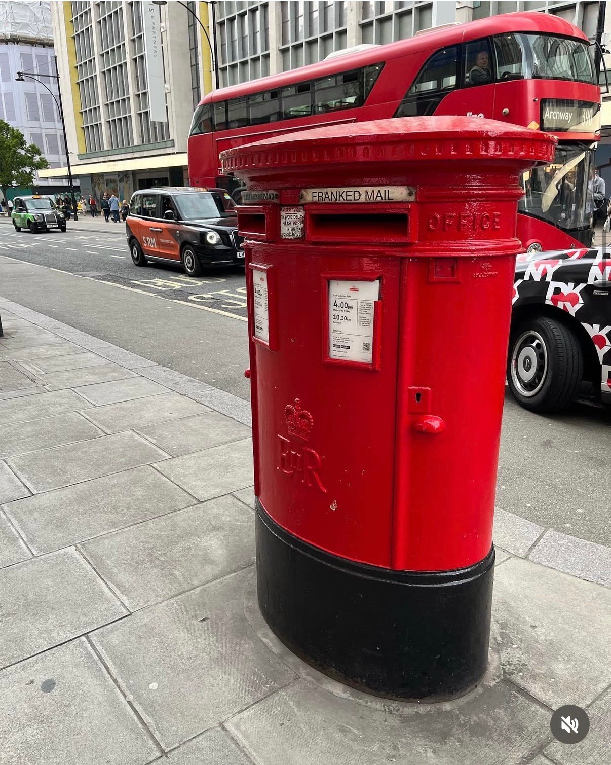 Oxford Street, City of Westminster photo 2
