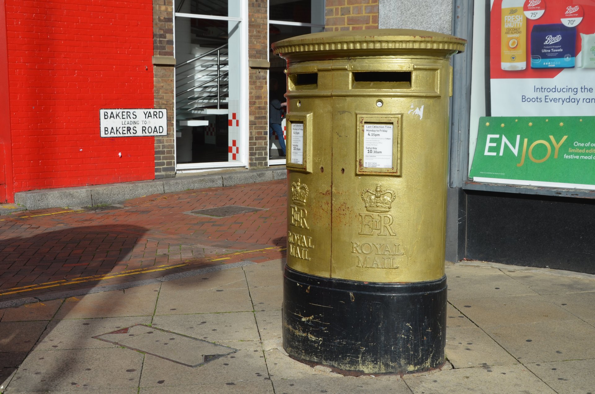 Market Square, Greater London, Queen Elizabeth II