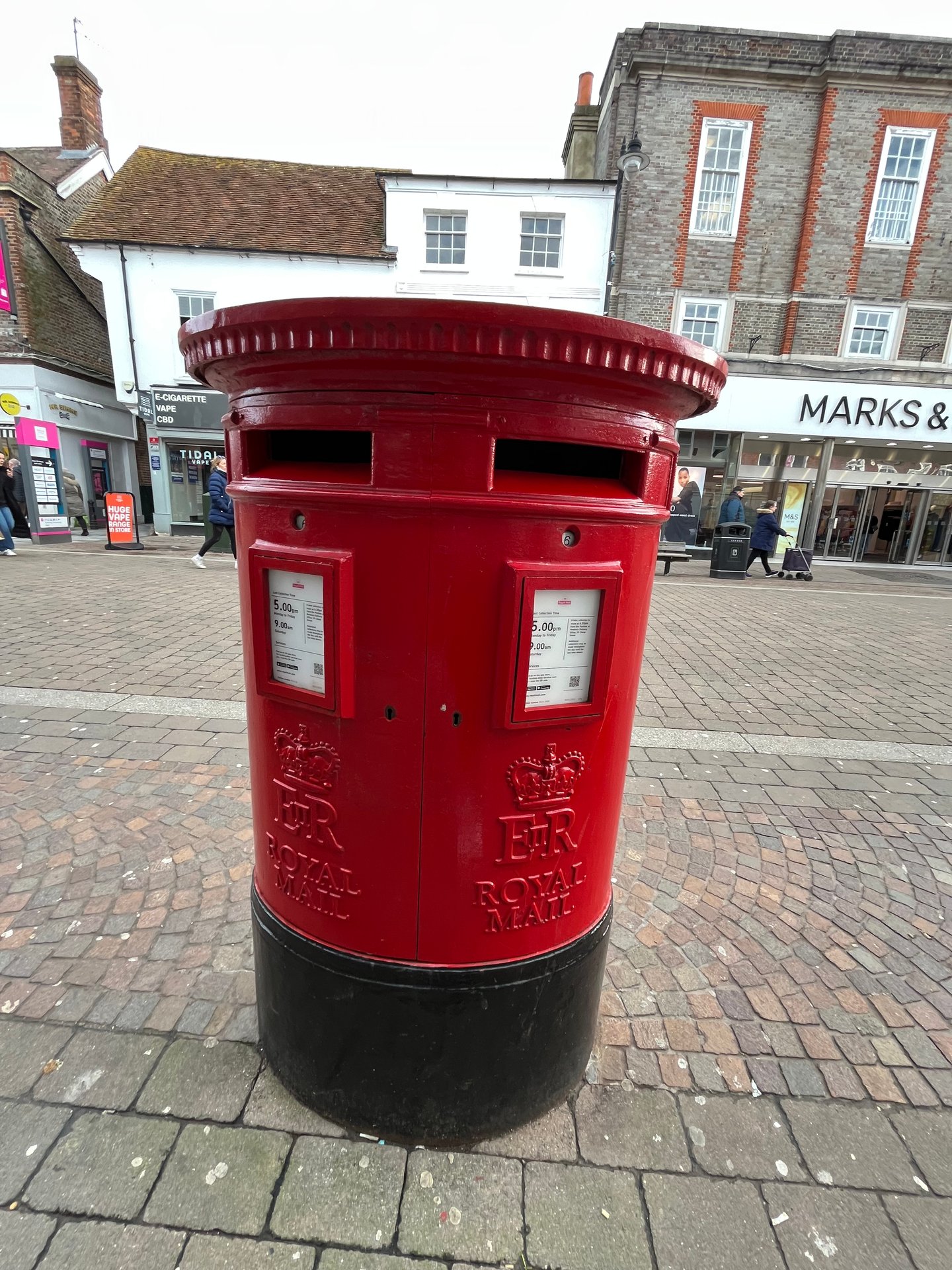 Northbrook Street, Newbury, Queen Elizabeth II
