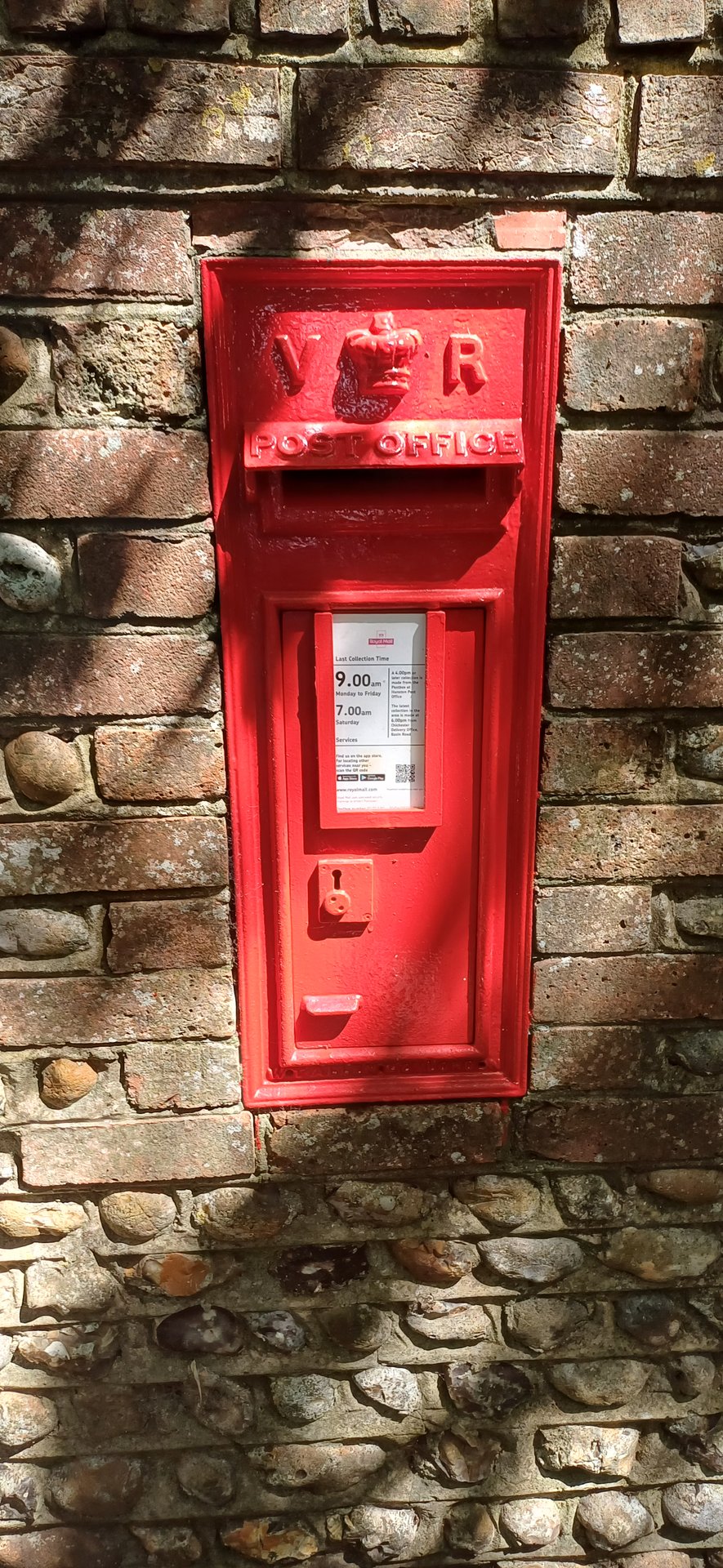 Mill Lane, North Mundham, Queen Victoria