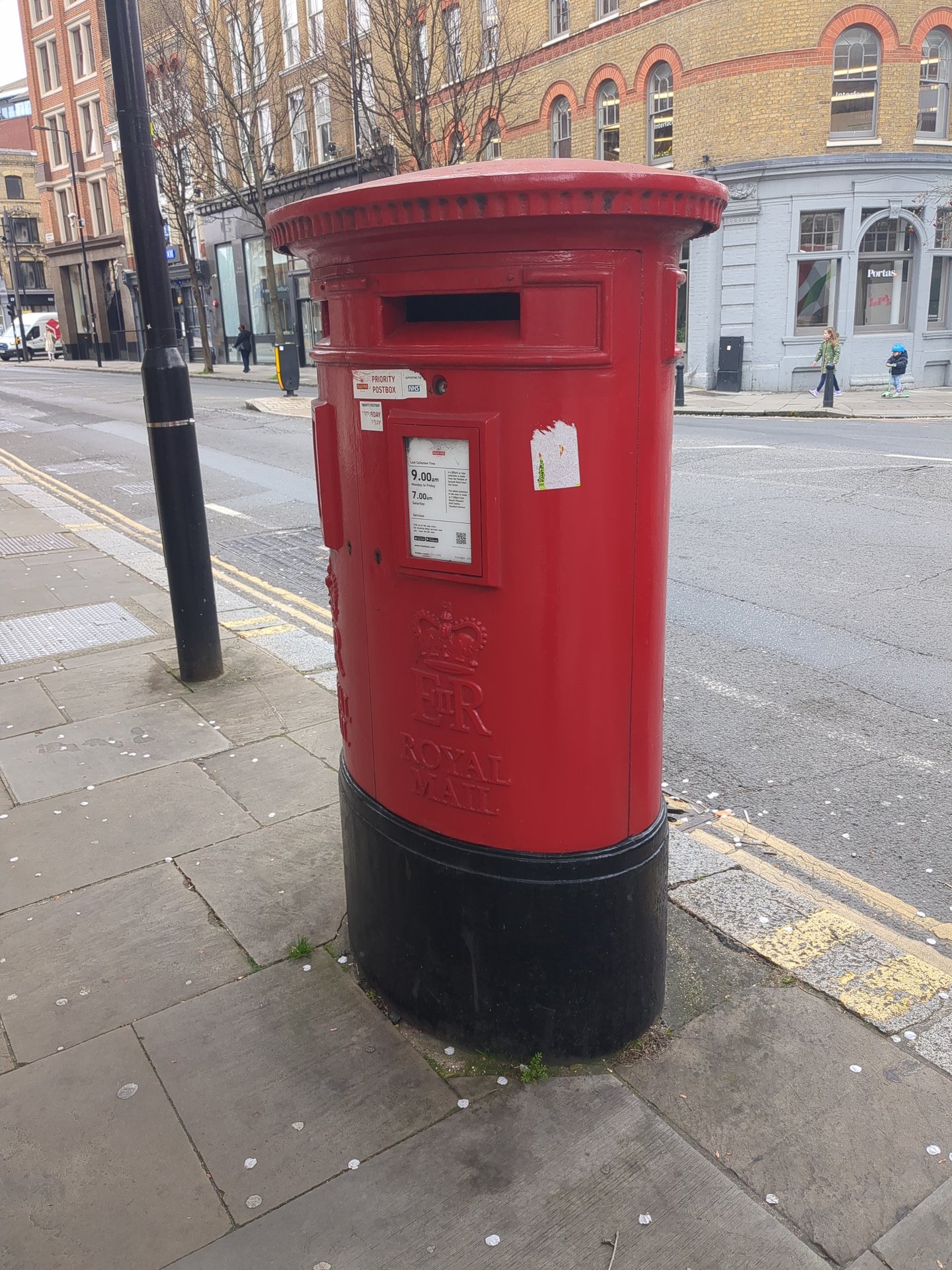 Albemarle Way, Islington photo 3