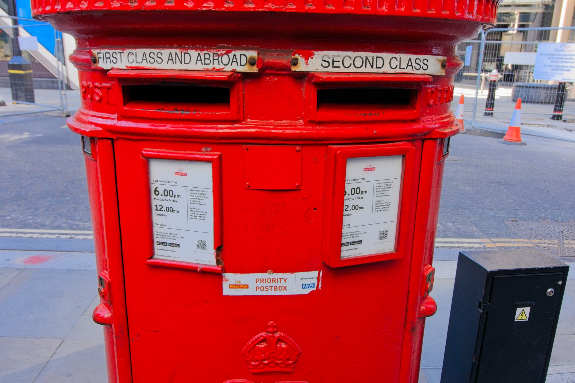 Leadenhall Street, City of London photo 3