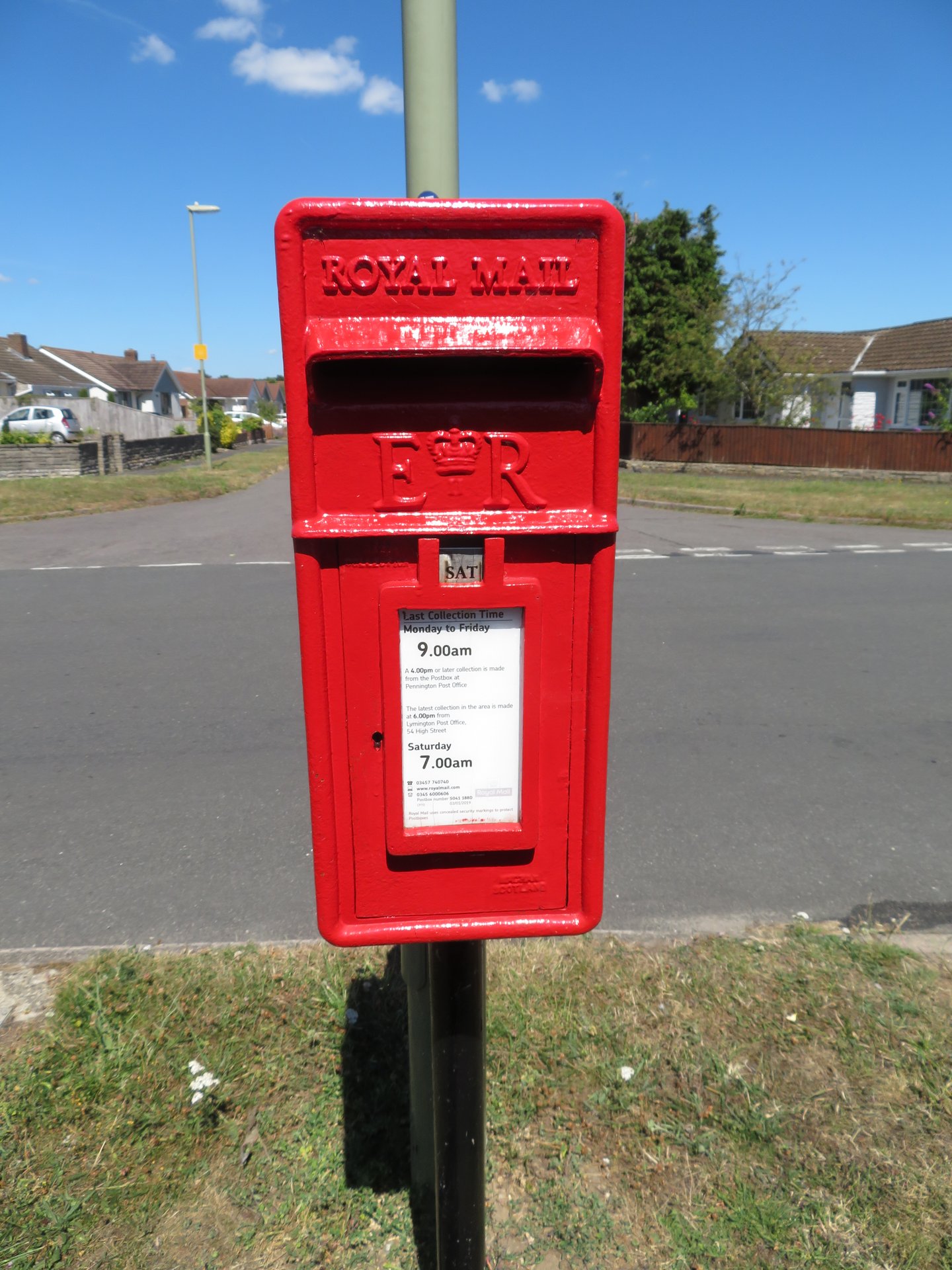 Highfield Road, Pennington, Queen Elizabeth II