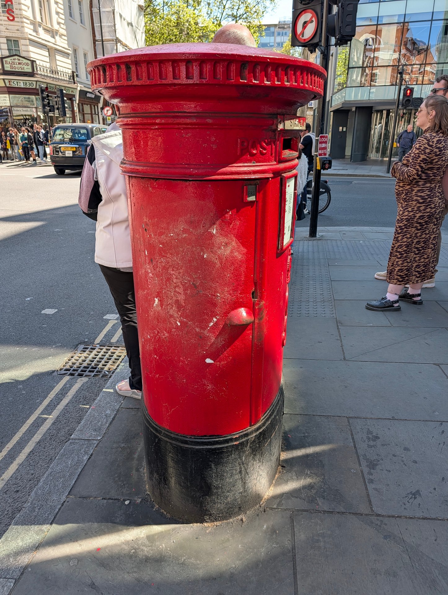 New Oxford Street, Bloomsbury photo 4