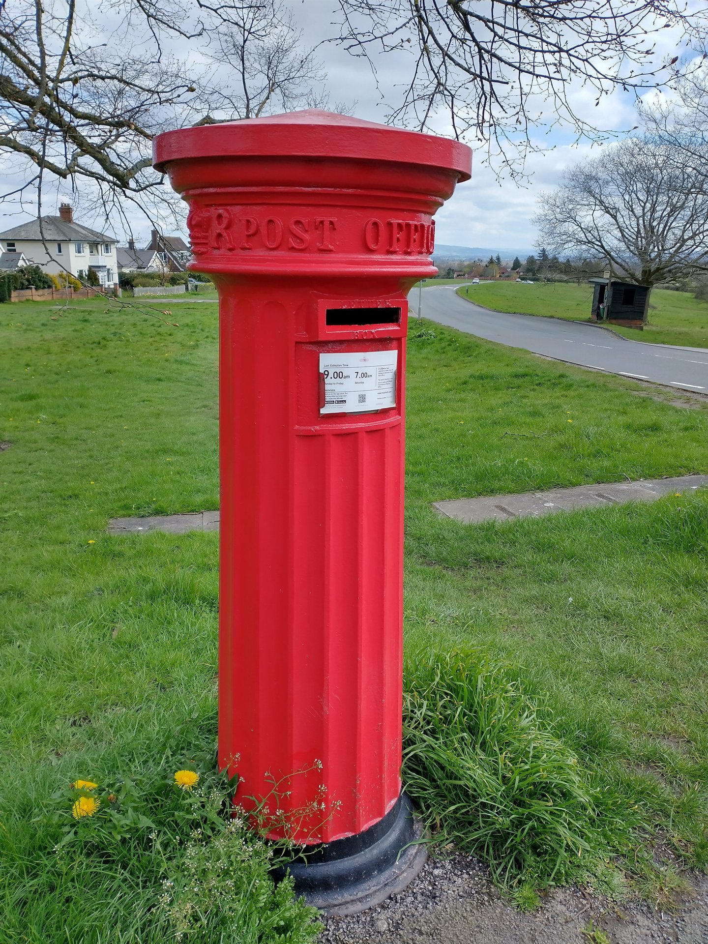 St. Andrew's Road, Malvern, Queen Victoria