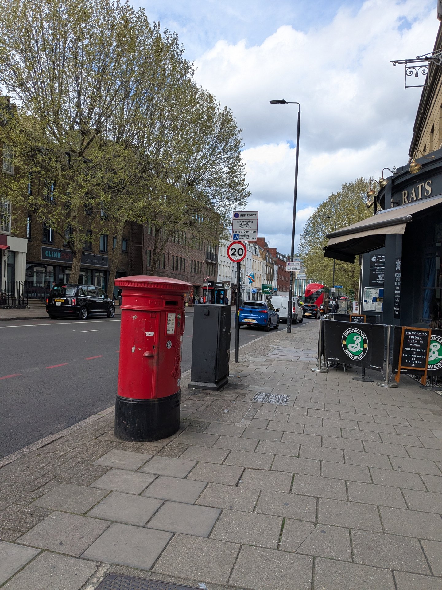 Gray's Inn Road, Camden photo 2