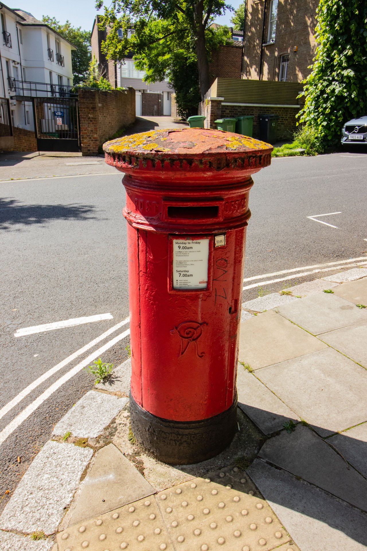 Eldon Grove, Greater London photo 2