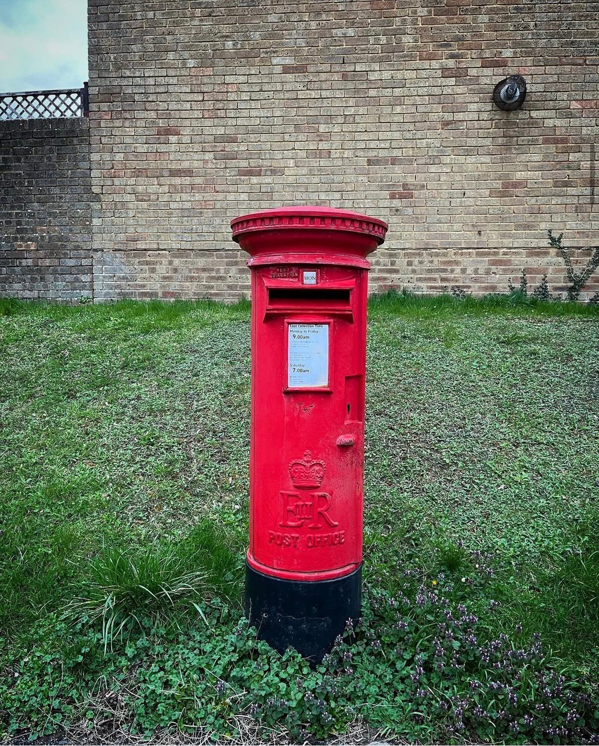 The Pastures, High Wycombe, Queen Elizabeth II