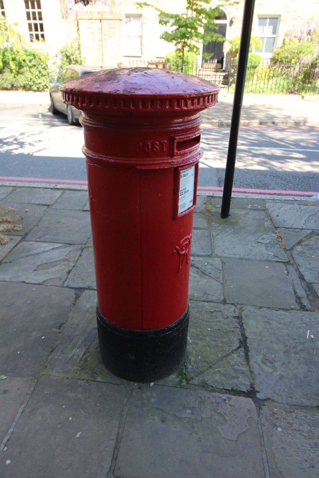 Sutton Place, Greater London photo 2