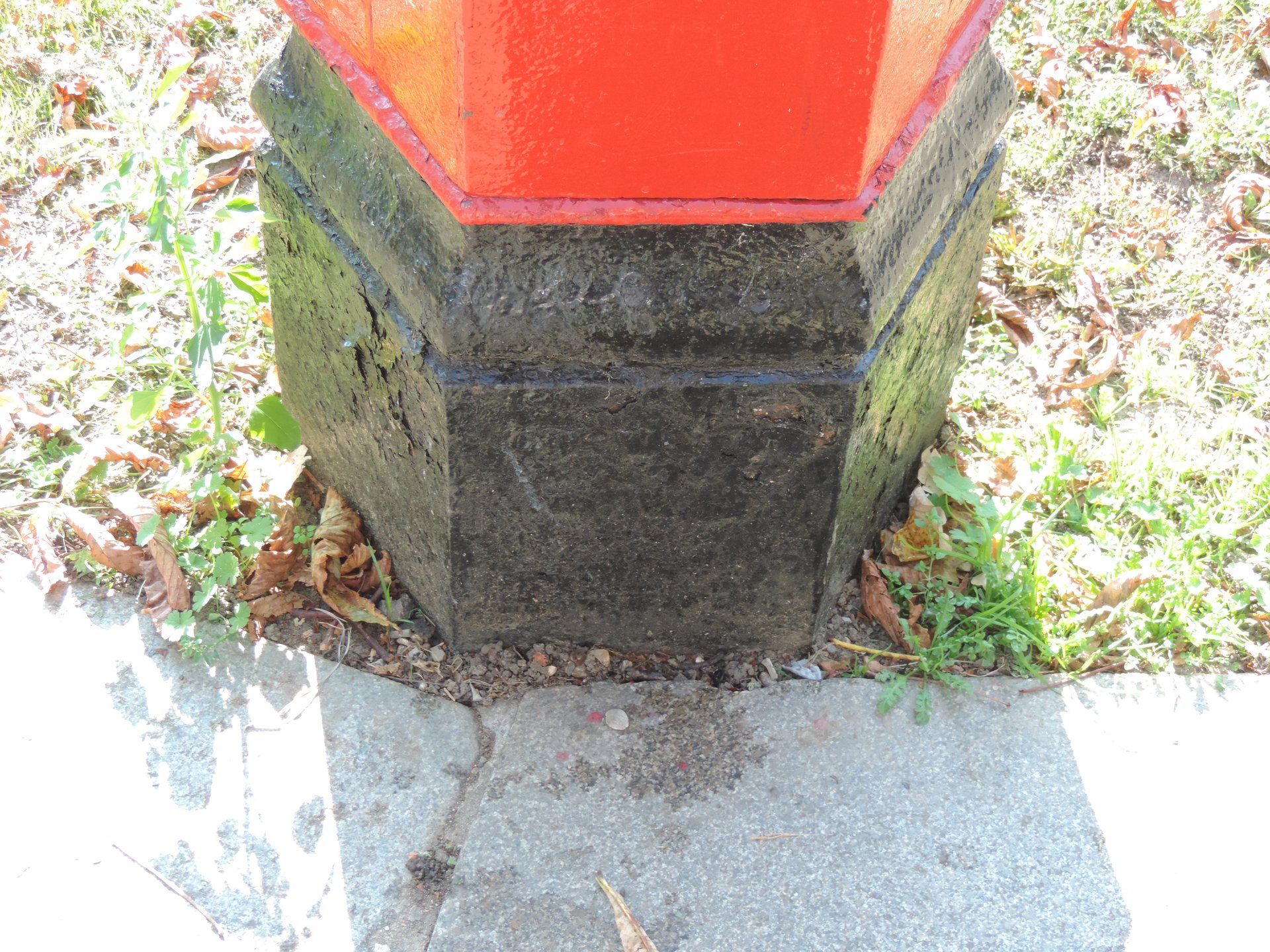 2 Church Lane, Greater London photo 3