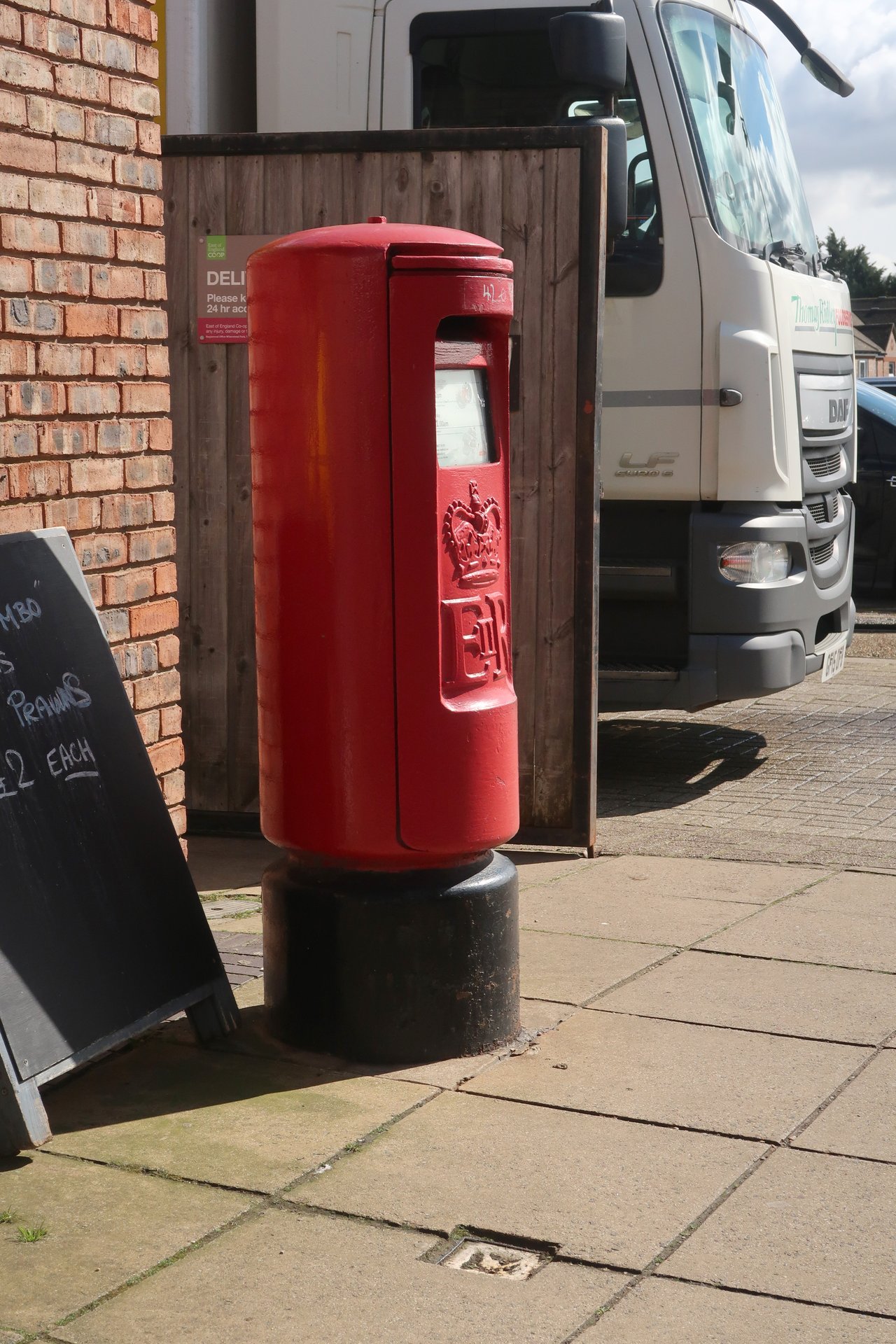 Turban Precinct, Hamblin Road, Woodbridge photo 2