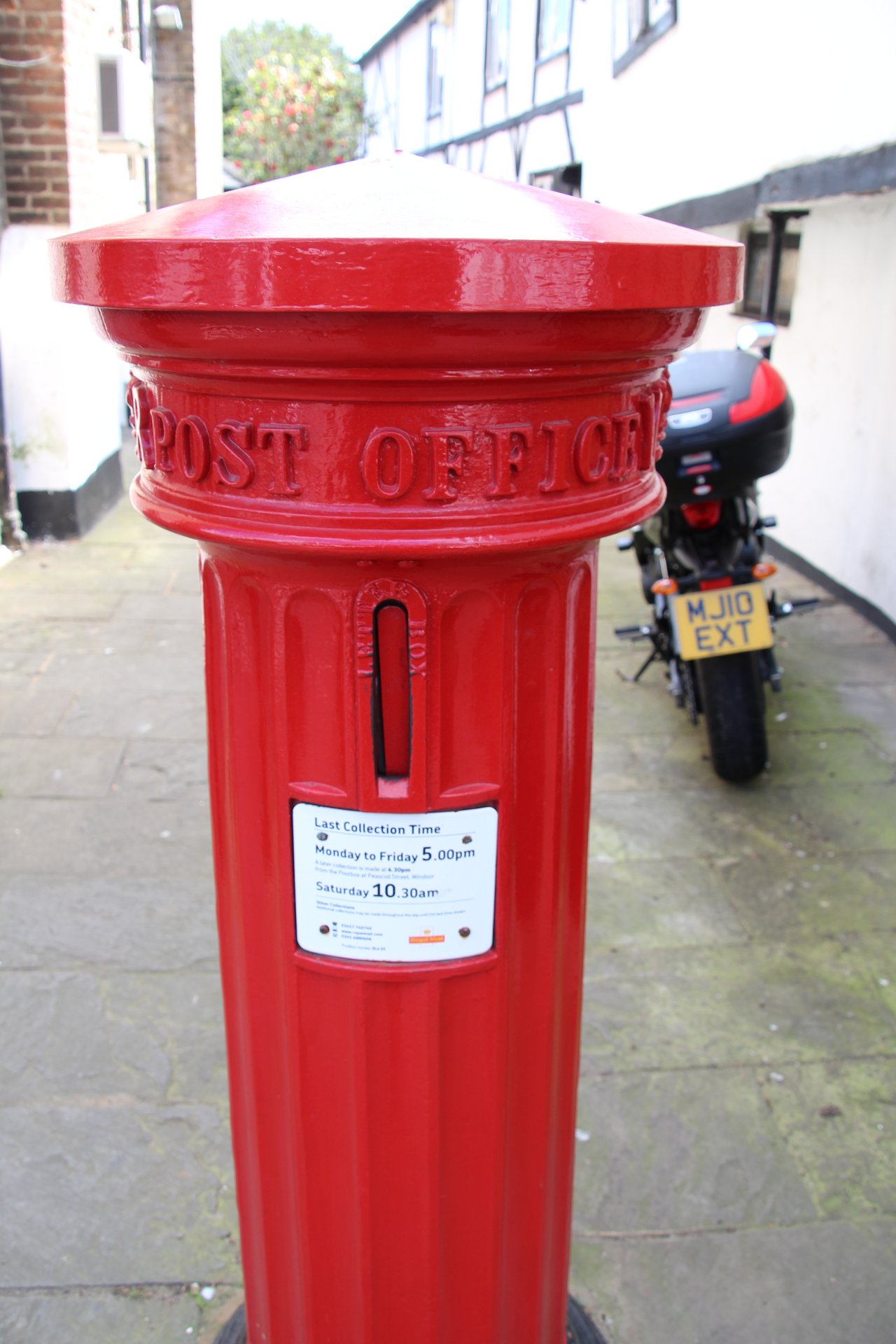 High Street, Eton photo 4