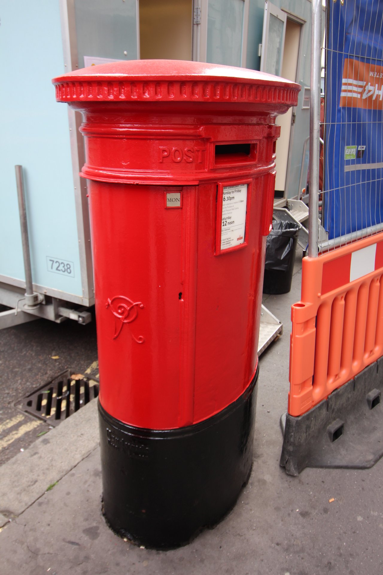 Aldersgate Street, City of London photo 5