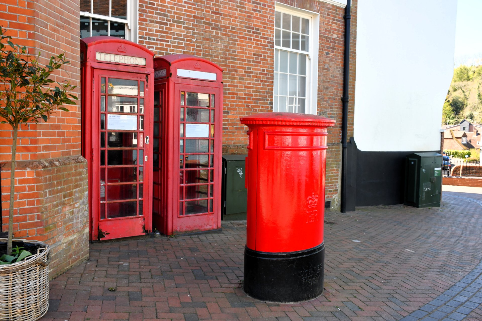 High Street, Godalming photo 2