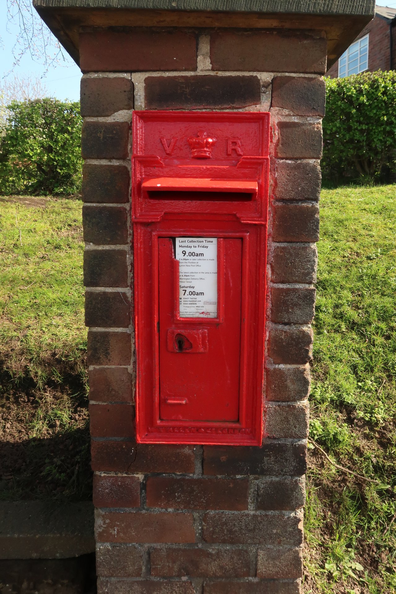 Crouchley Lane, Lymm, Queen Victoria