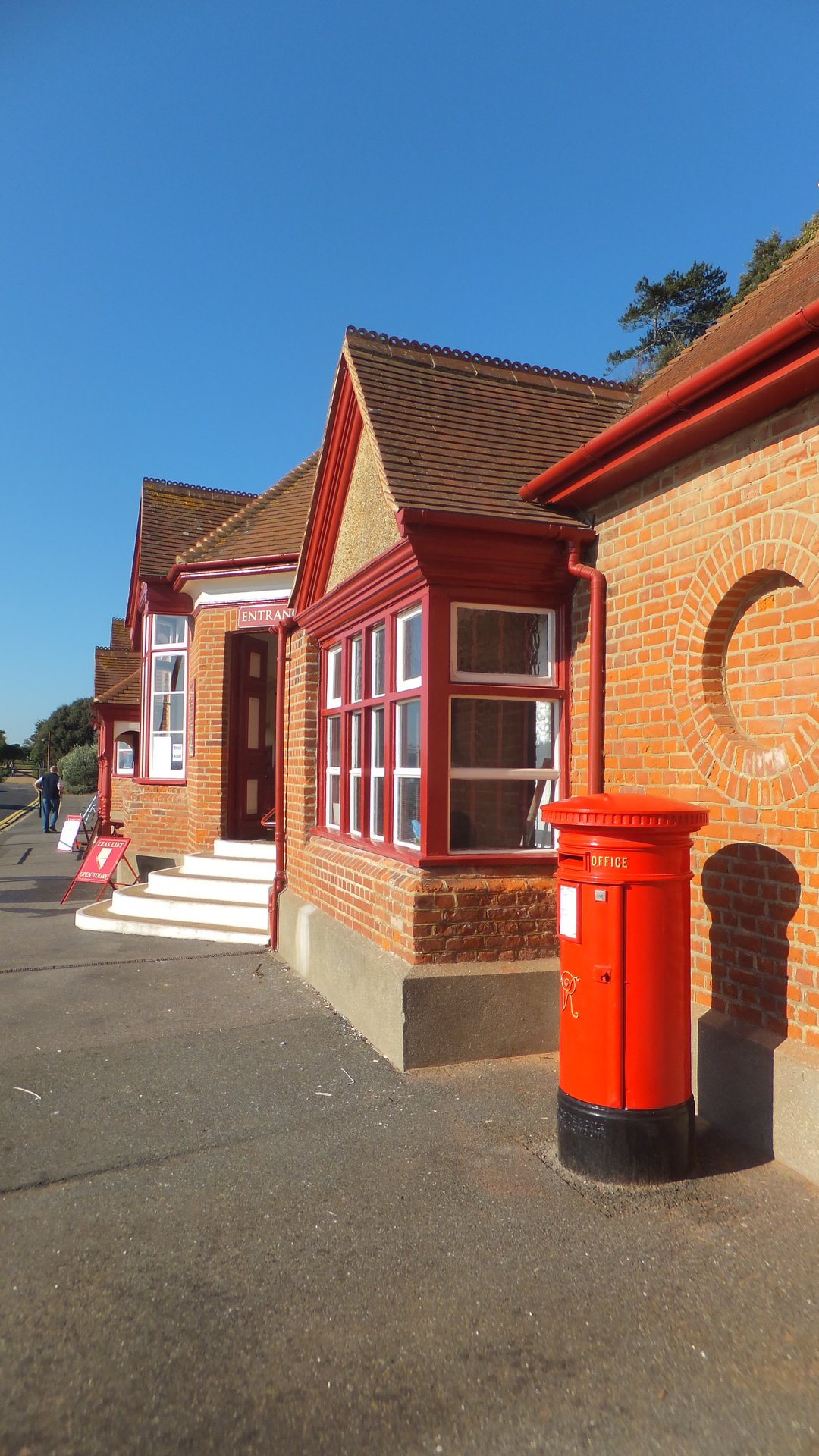 Lower Sandgate Road, Folkestone photo 3