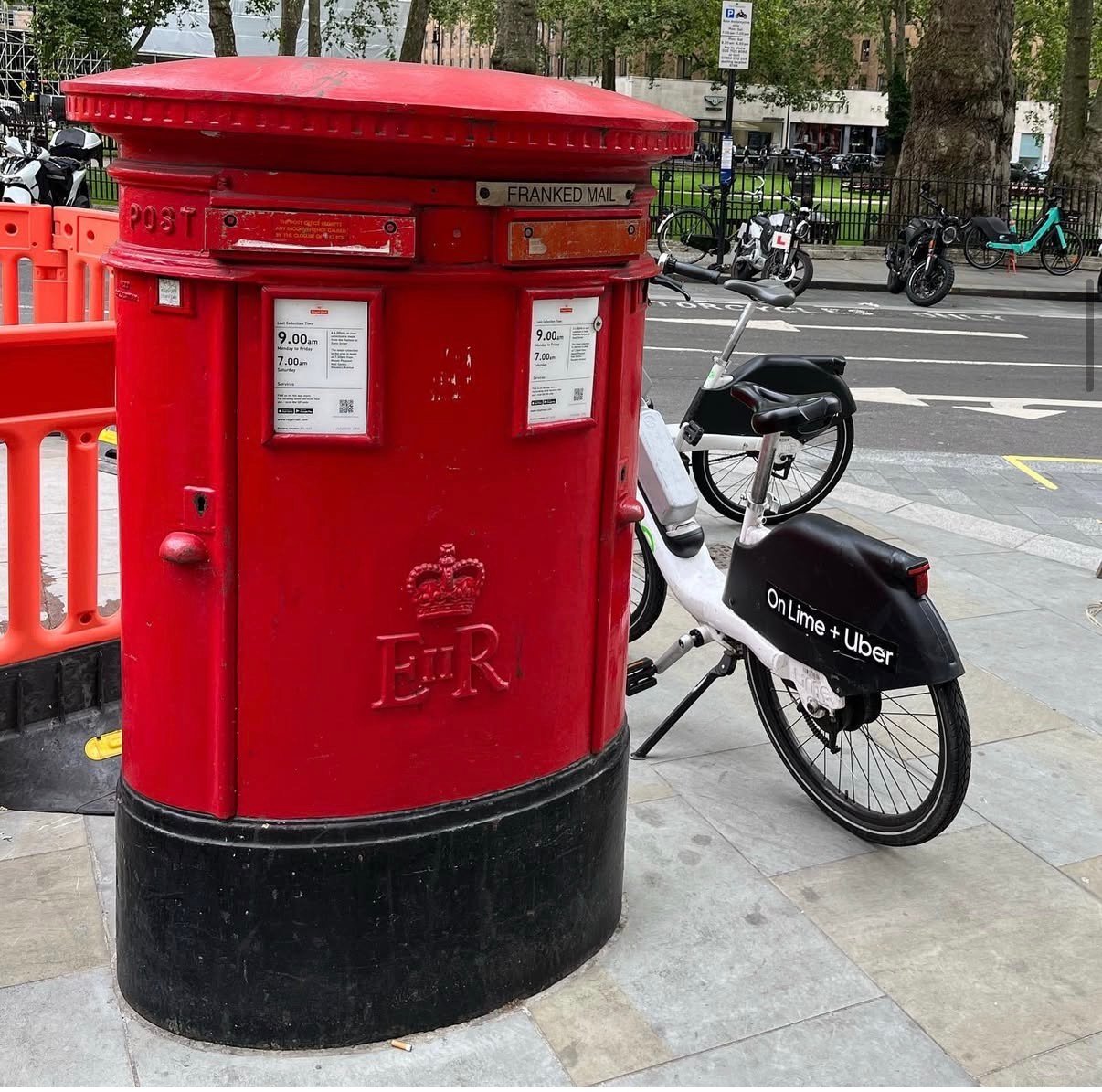 Berkeley Square, City of Westminster, Queen Elizabeth II
