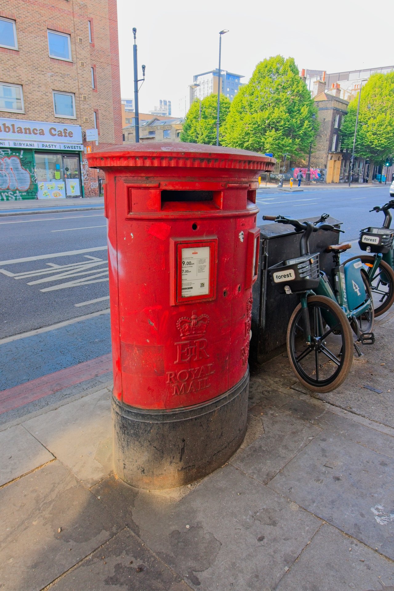 Whitechapel Road, Greater London photo 6
