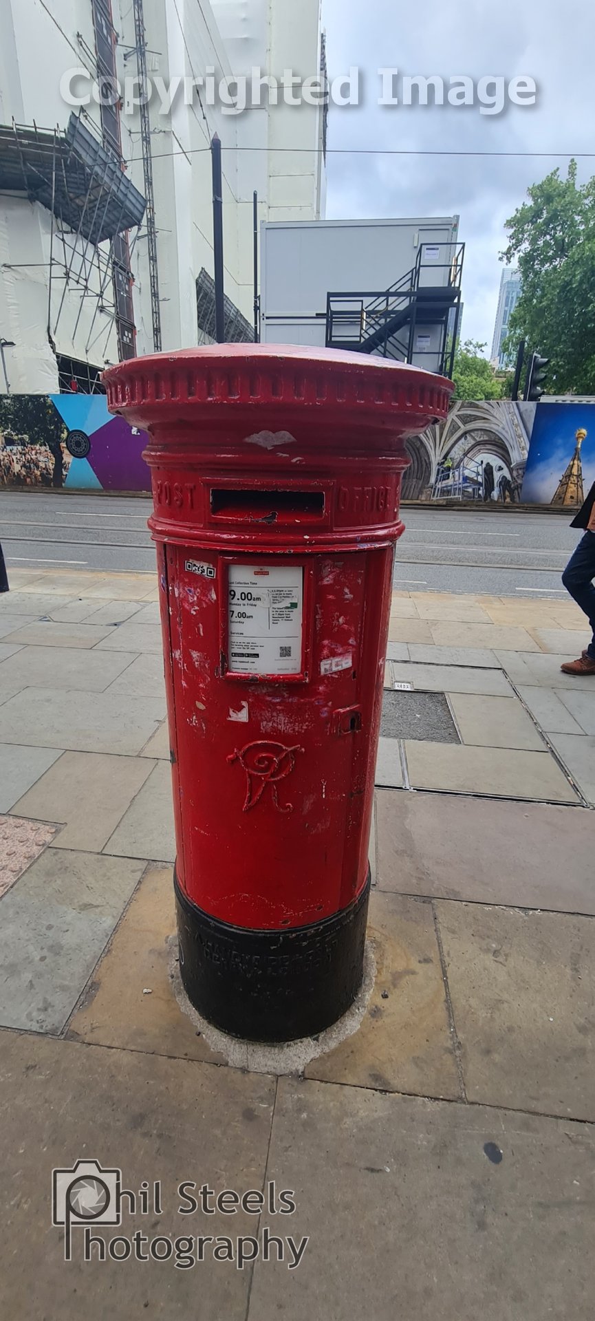 Princess Street, Manchester, Queen Victoria