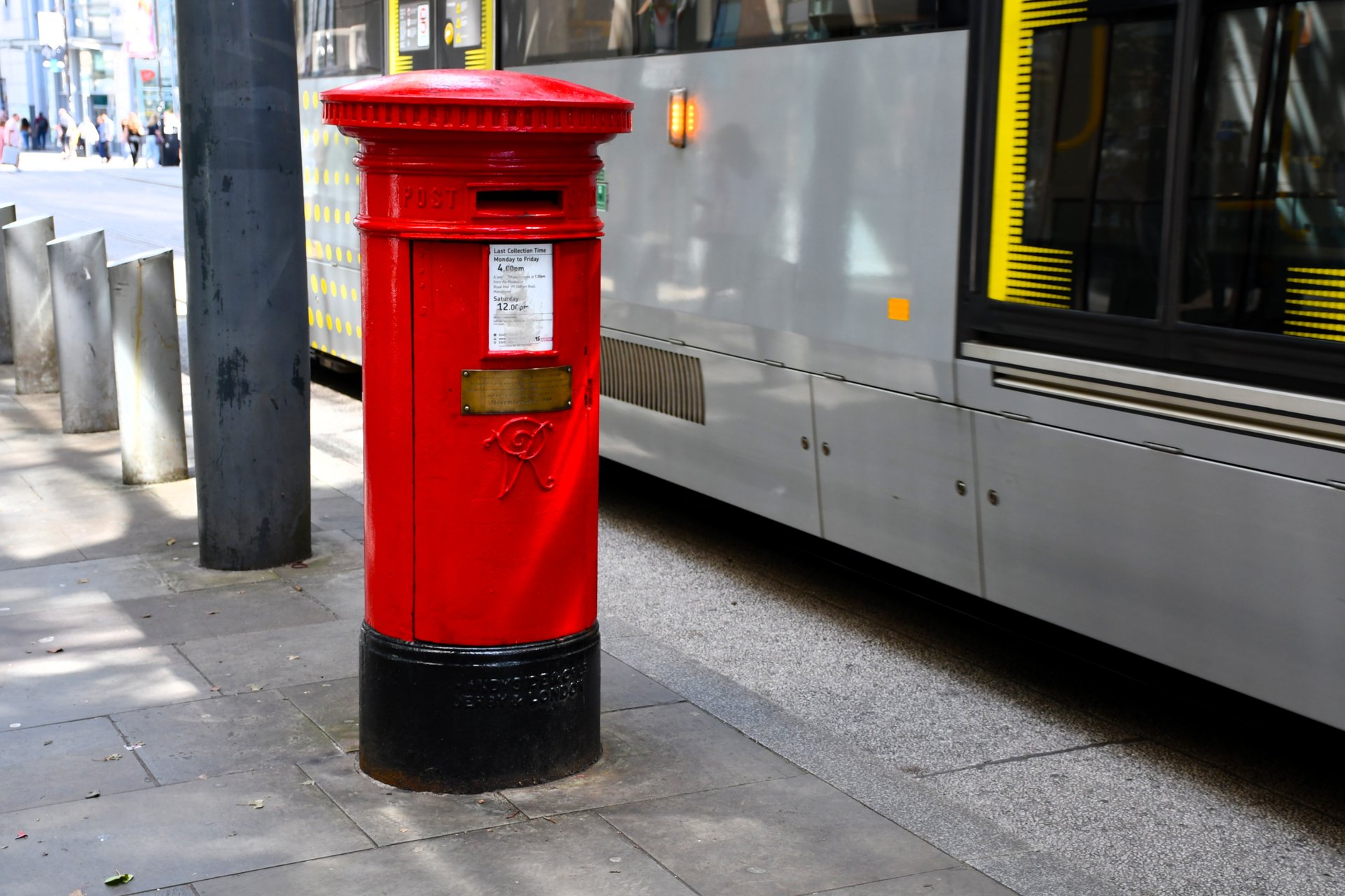 Corporation Street, Manchester, Queen Victoria
