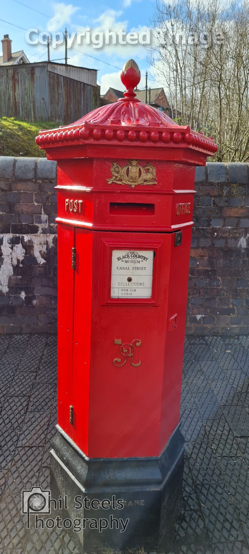 Discovery Way, Kates Hill, Queen Victoria