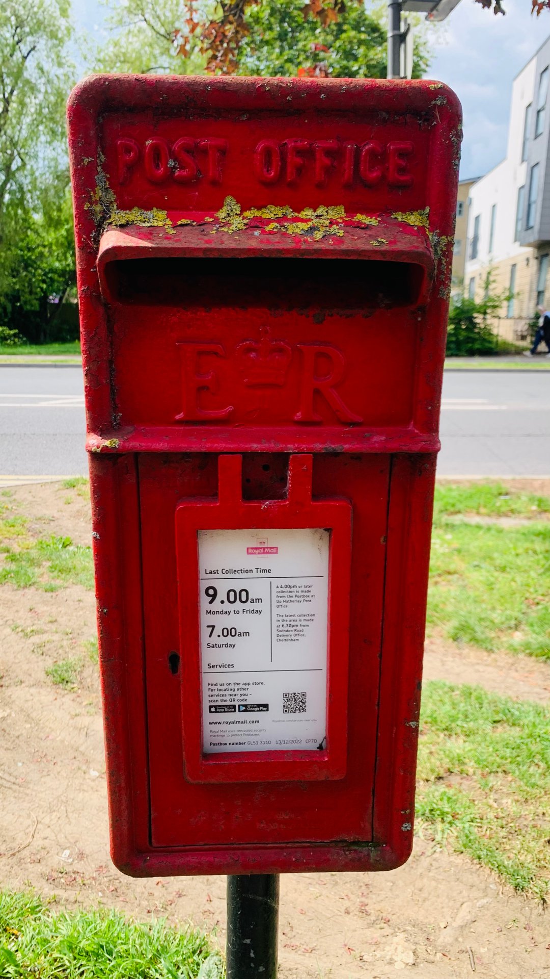 Princess Elizabeth Way, Cheltenham photo 4
