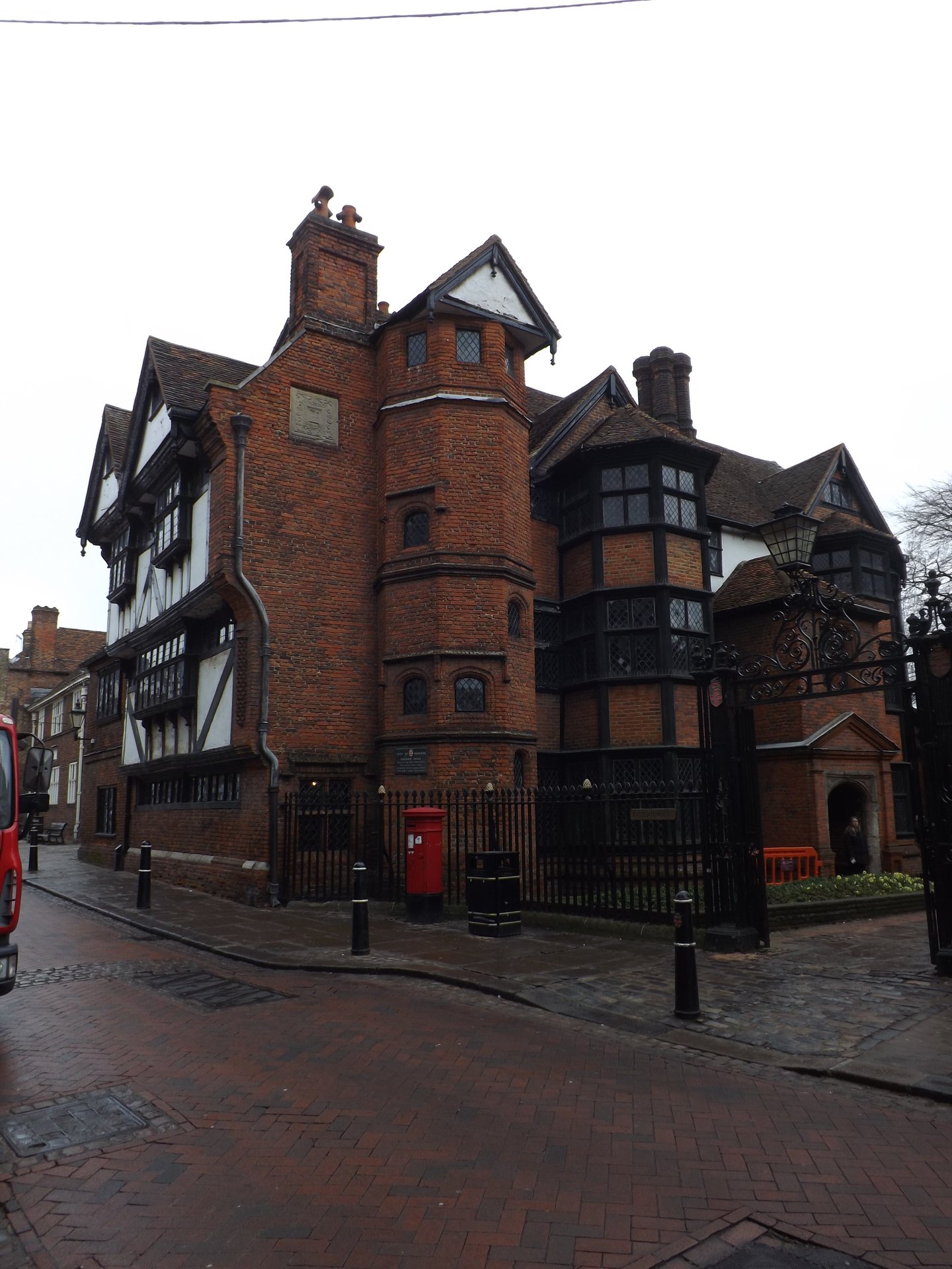 High Street, Rochester photo 3