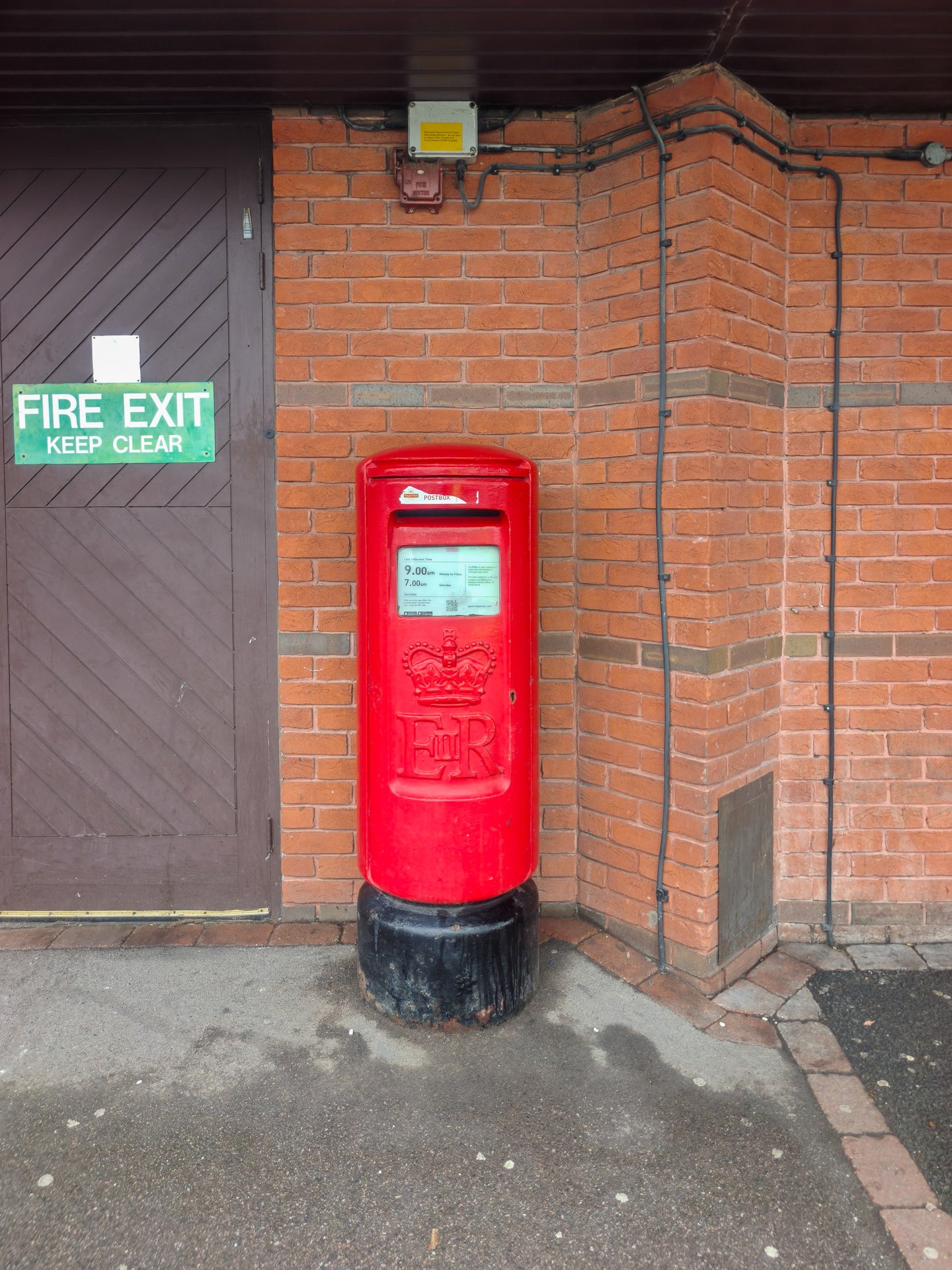 Chalky Lane Roundabout, Chieveley photo 2