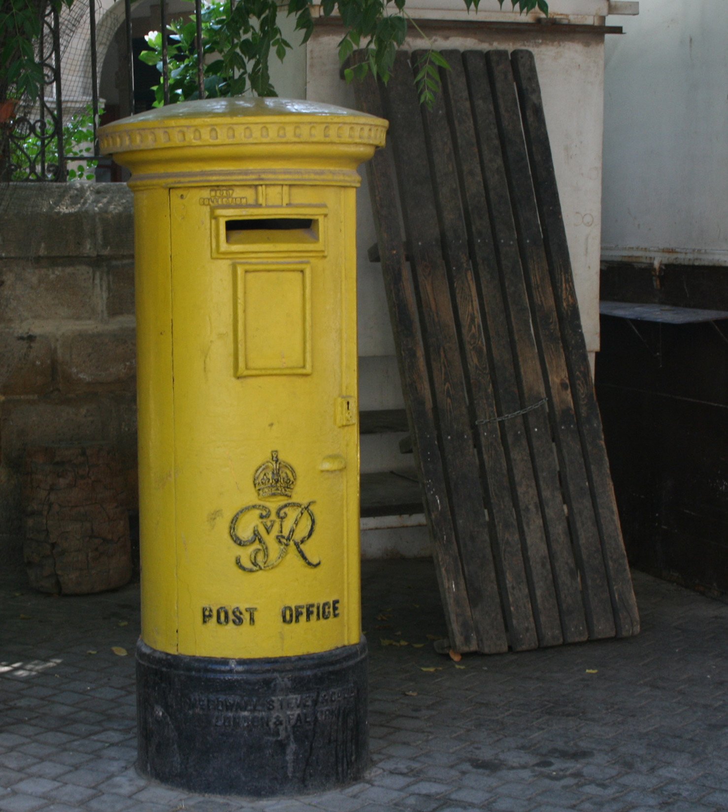 Sarayönü Sokak, Lefkoşa, King George VI