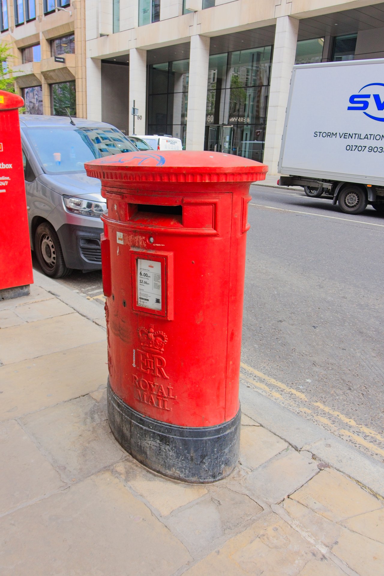 Great Tower Street, City of London photo 5