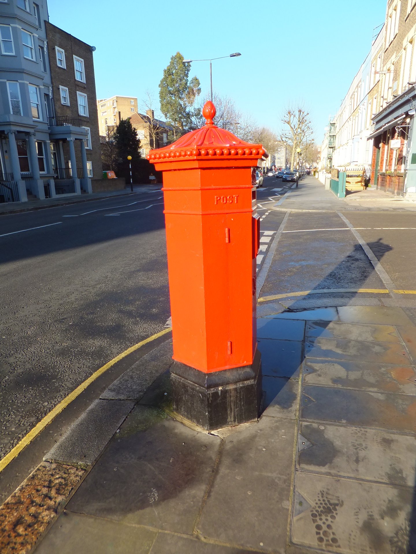 Telford Road, Greater London photo 2