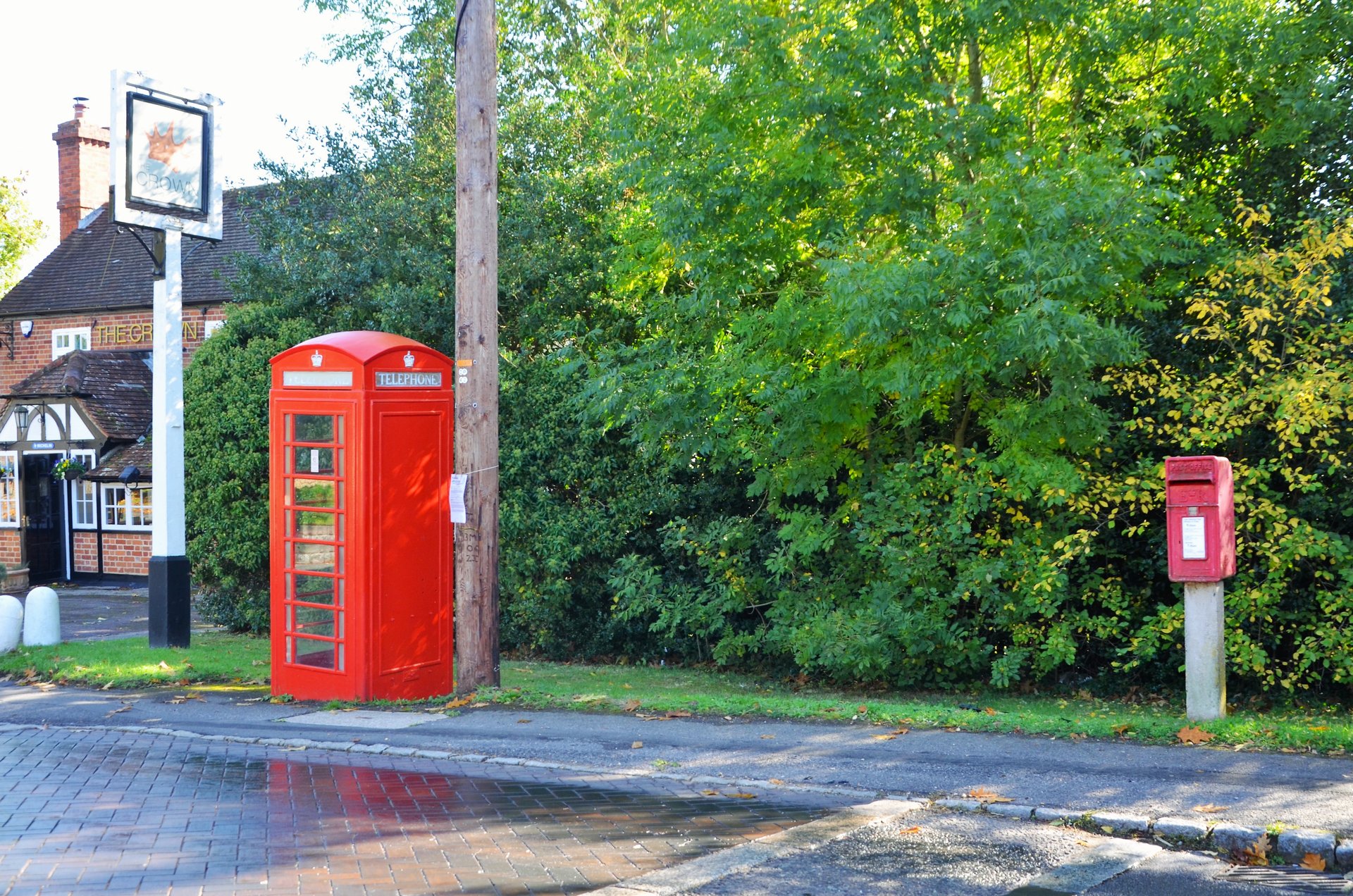 Burchett's Green Road, Hurley, Queen Elizabeth II