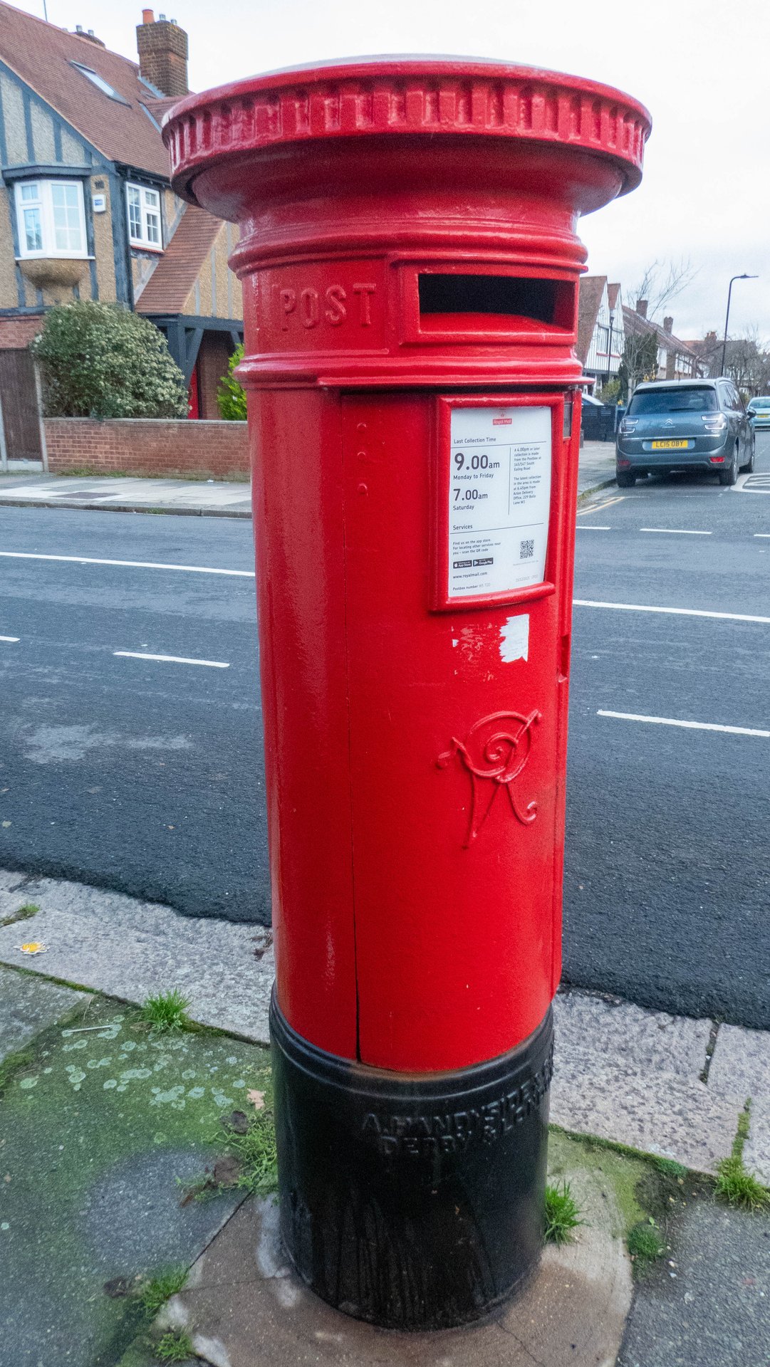 Ascott Avenue, Greater London photo 4