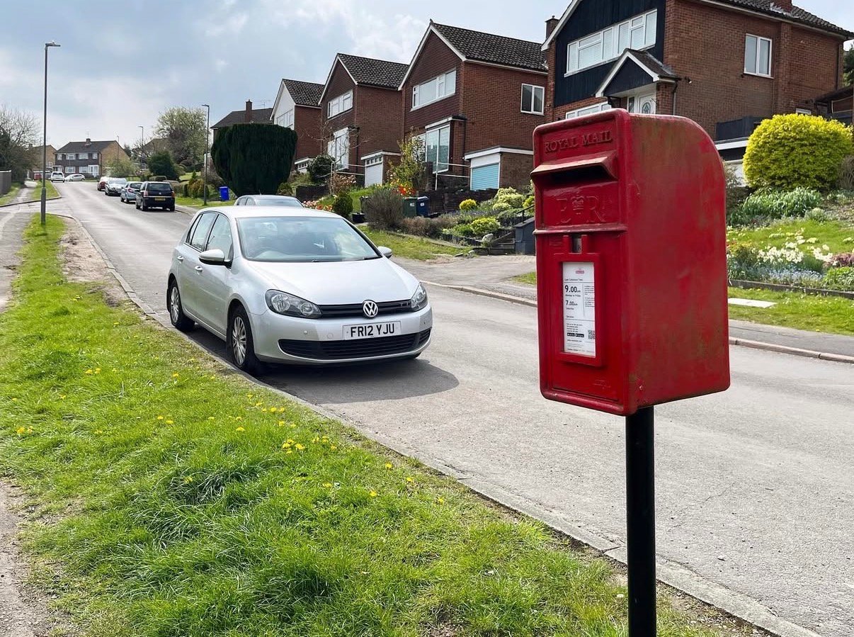 Darvell Drive, Chesham, Queen Elizabeth II